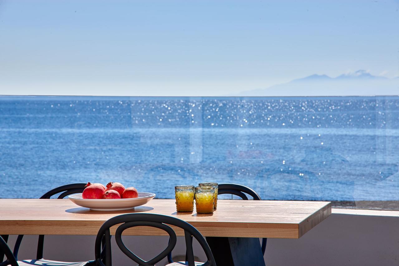 Incognito Beach Villa Santorini Kamári Zewnętrze zdjęcie